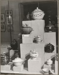 Exposition « Potiers et imagiers de France » ; Paris 1937-1938 : musée des Arts décoratifs. © MuCEM
