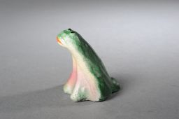 Sifflet tubulaire en forme de grenouille © MuCEM / Christophe Fouin